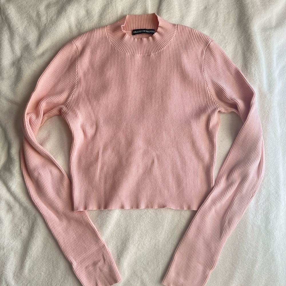 Brandy Melville light pink sweater